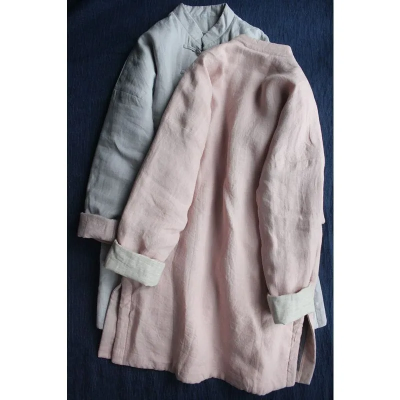 النمط الصيني القطن الكتان سترة المرأة 2025 جديد الخريف موضة رقيقة منتصف طول معطف مع مشبك ملابس الشتاء غير رسمية