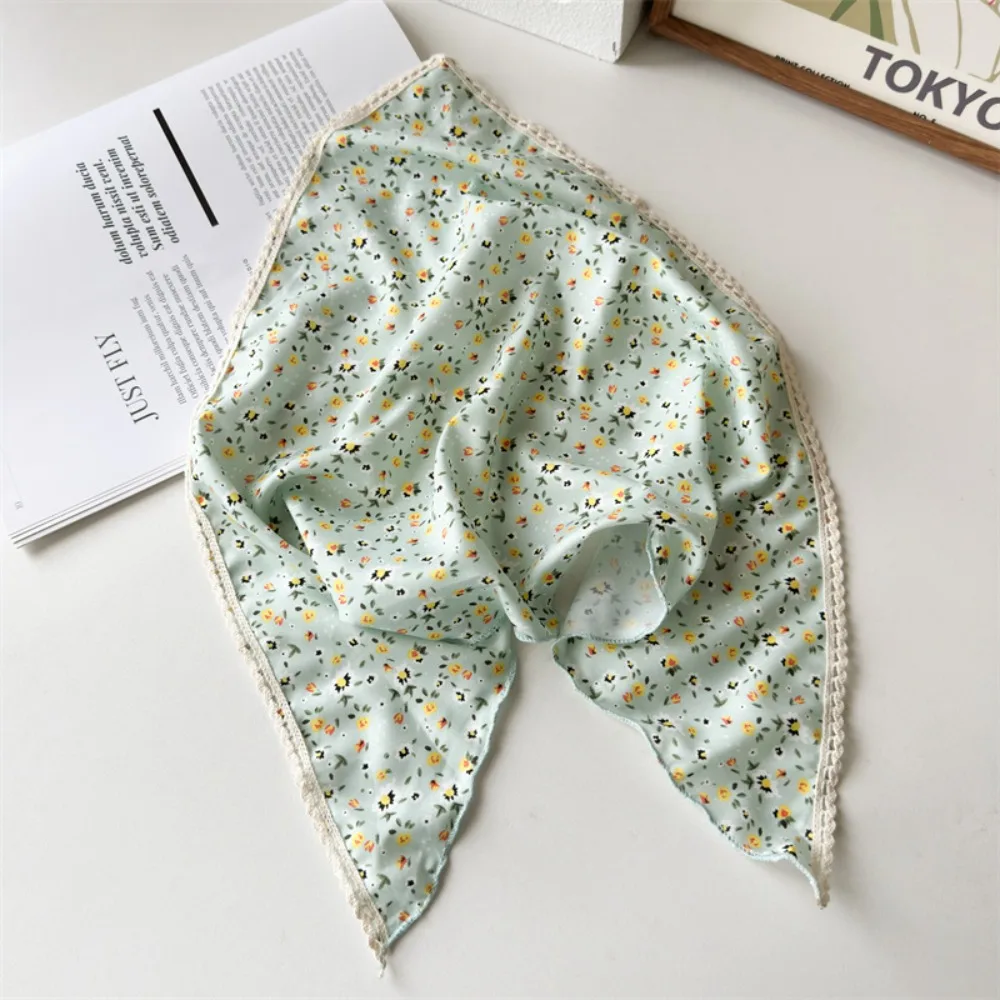 Beach Flower Print Hair Scarf Chiffon Fabric Lace Trim Triangular Headscarf Versatile Breathable Flower Neck Scarf Summer