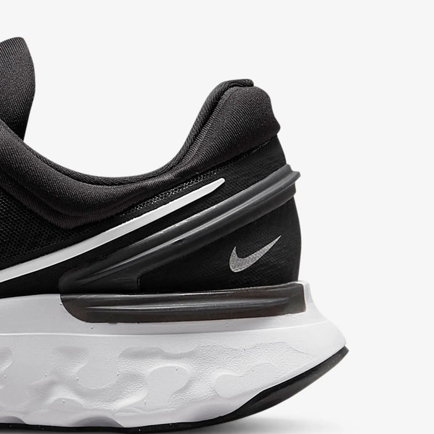 حذاء الجري الصيفي الجديد للرجال من نايك REACT MILER 3 DD0490-001