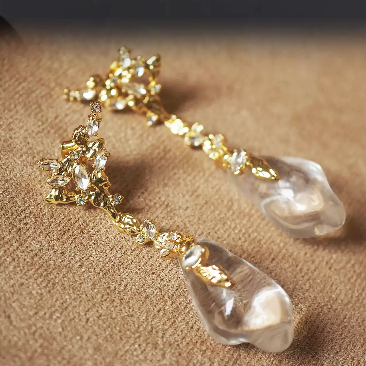 

New Jewelry & Accessories Retro luxury Style White Translucent Irregular Crystal Earrings For Women's Parties & Gifts