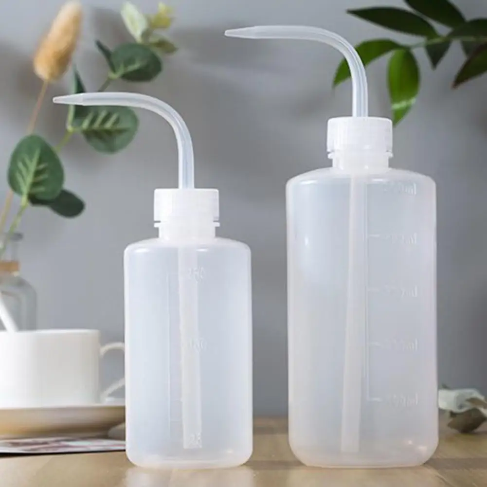 Plastic Wash Bottle with Scale 250ml 500ml 1000ml Squeeze Bottle with Narrow Mouth Small Watering Tool Squeeze Watering Bottle