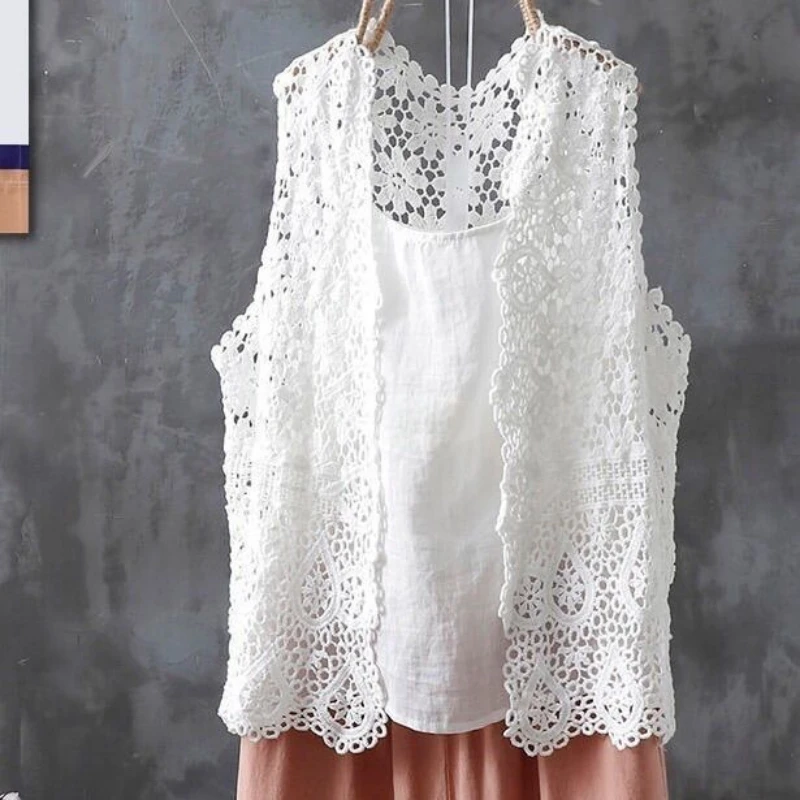 Women V-Neck Hollow Out Crochet Vest Female Sleeveless Jacket Cotton Lace Waistcoat Knitted Embroidery Cardigan Knit Vest Q311