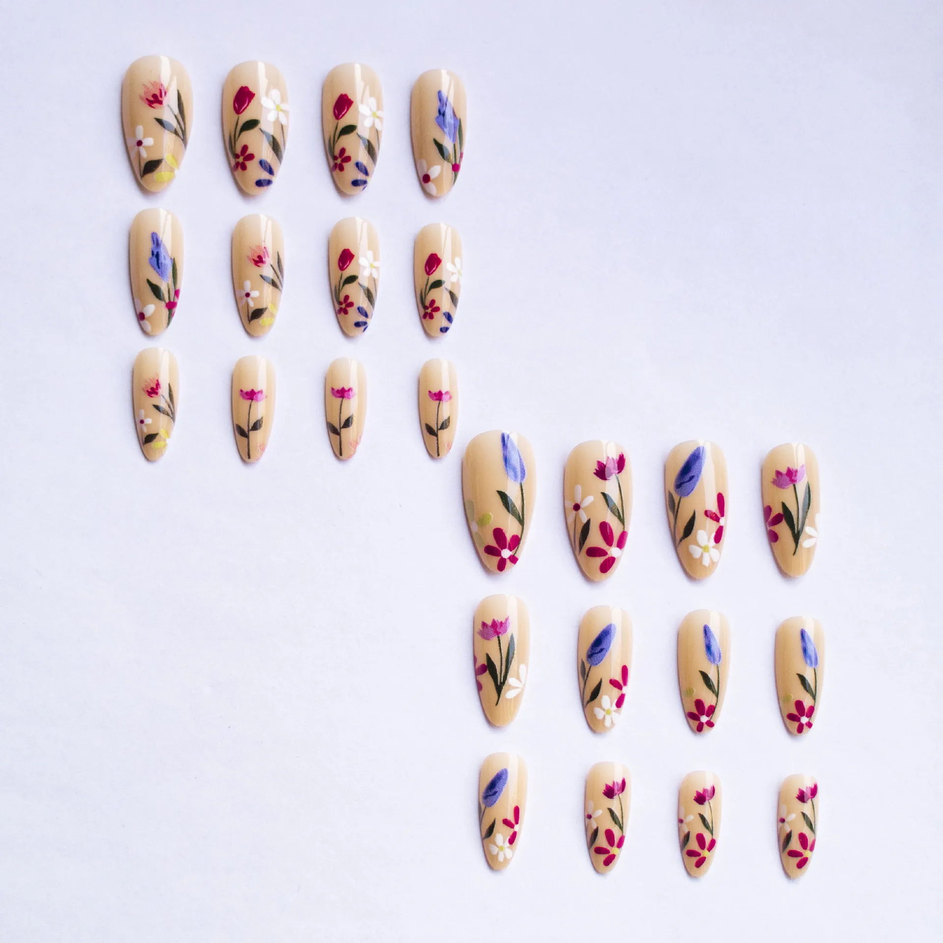 24 Stück einfache Mandel-Nägel-Spitzen, frisches buntes Blumen-Design, künstliche Nägel, tragbar, oval, künstlicher Nagel, kurze, vollständige Abdeckung, zum Aufdrücken der Nägel – Detail 3