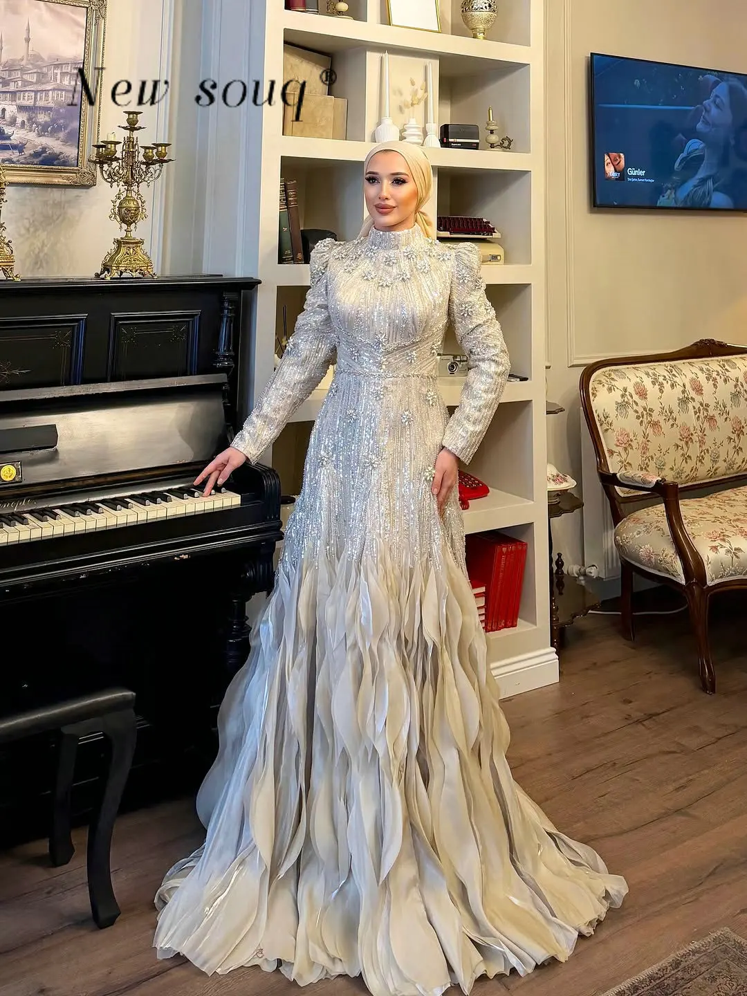 

Couture Silver Ruffles A Line Muslim Modest Evening Dresses Customized Sparkle Crystals Formal Occasions Wedding Prom Gowns