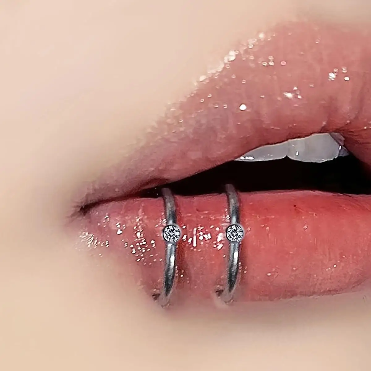 1pc Elegant Punk Style C-Shaped Clip On Lip Ring Stainless Steel Fake Crystal Non-Piercing Ear Cuff Daily & Party Wear Jewelry