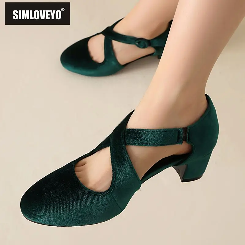 

SIMLOVEYO Vintage Female Sandals Round Toe Flock Suede Block Heels 4.5cm Buckle Strap Big Size 41 42 43 Office Lady Daily Shoes
