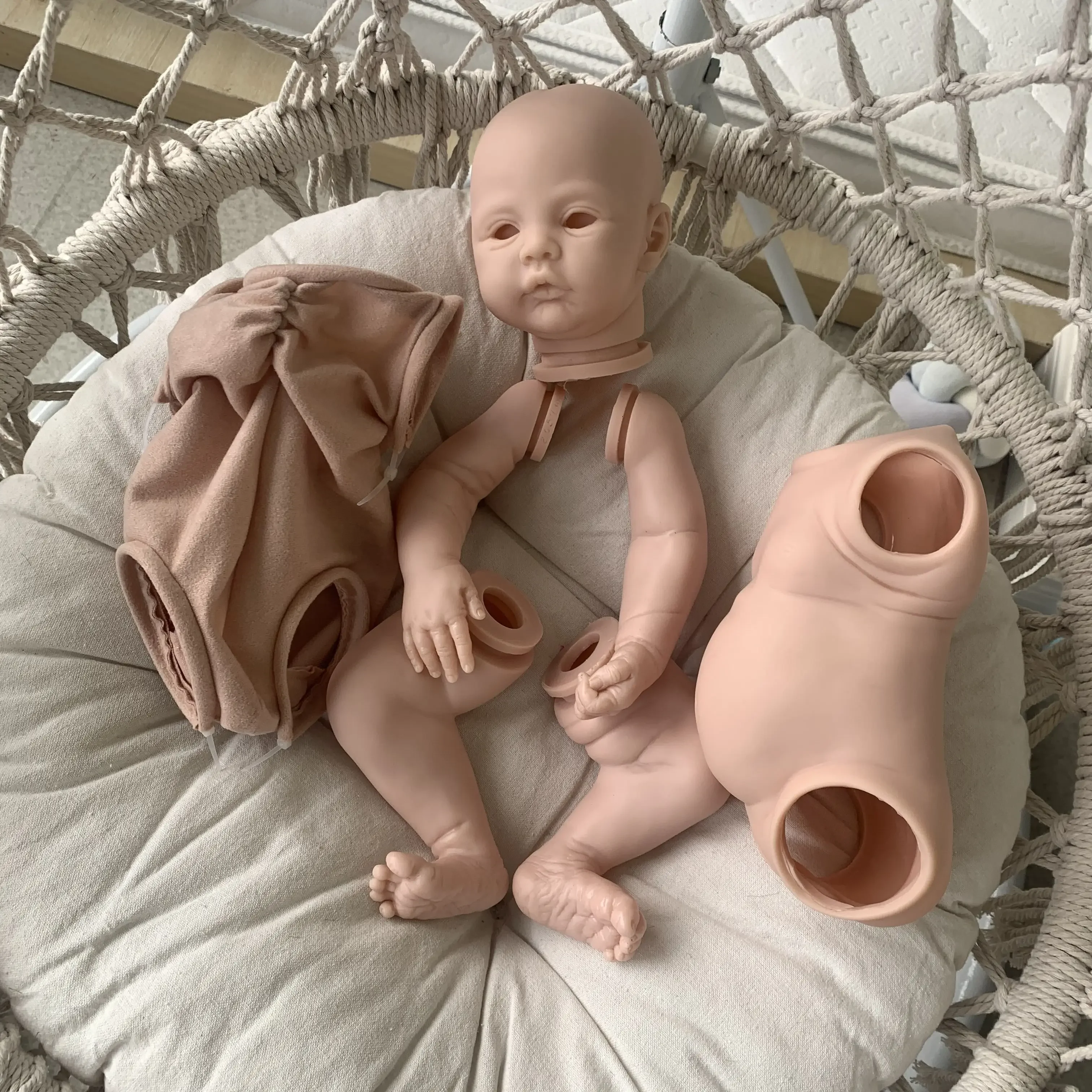 DLS 17inch Premie size Reborn Meadow Doll Kit Popular Soft Touch Lifelike fresh color