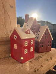 Small Town-American Style Home Ceramic House Night Light, Fish Tank, Pet Landscaping, Courtyard Decorations, All Have Flaws