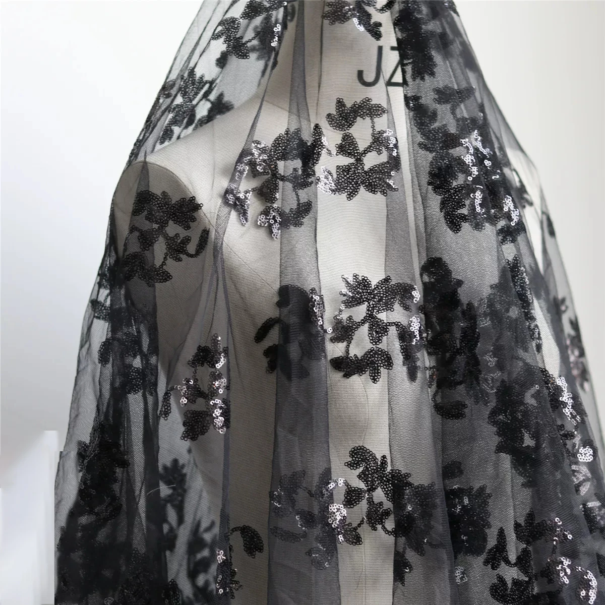 Embroidery Wedding - Kain jaring lembut dengan bordir bunga