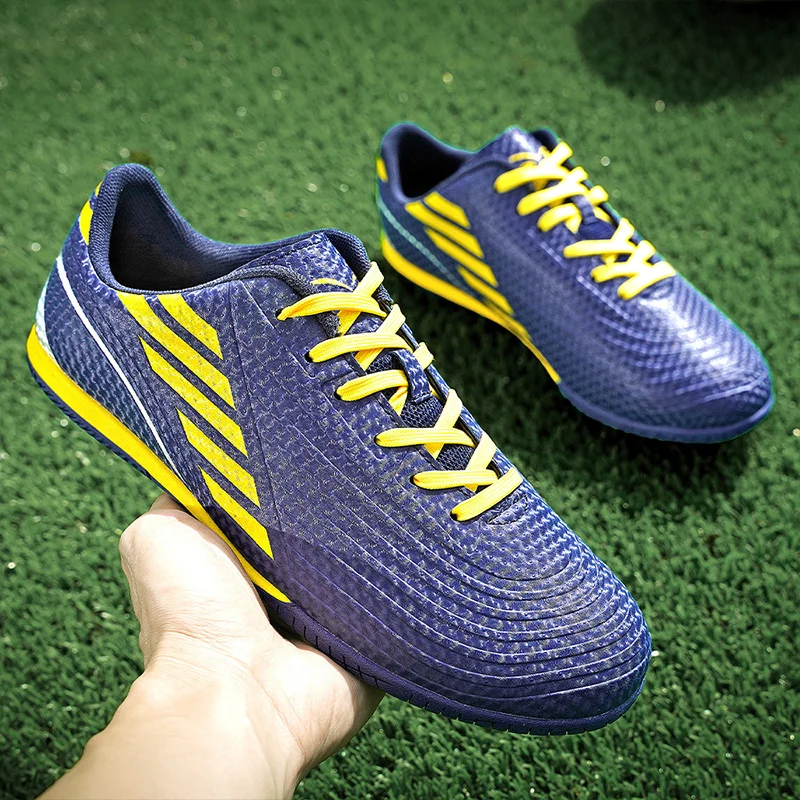 Futsal Soccer Shoes Men Indoor Football Boots Boys Hard Court Training Soccer Cleats Non Slip Youth Society Chuteira Futebol