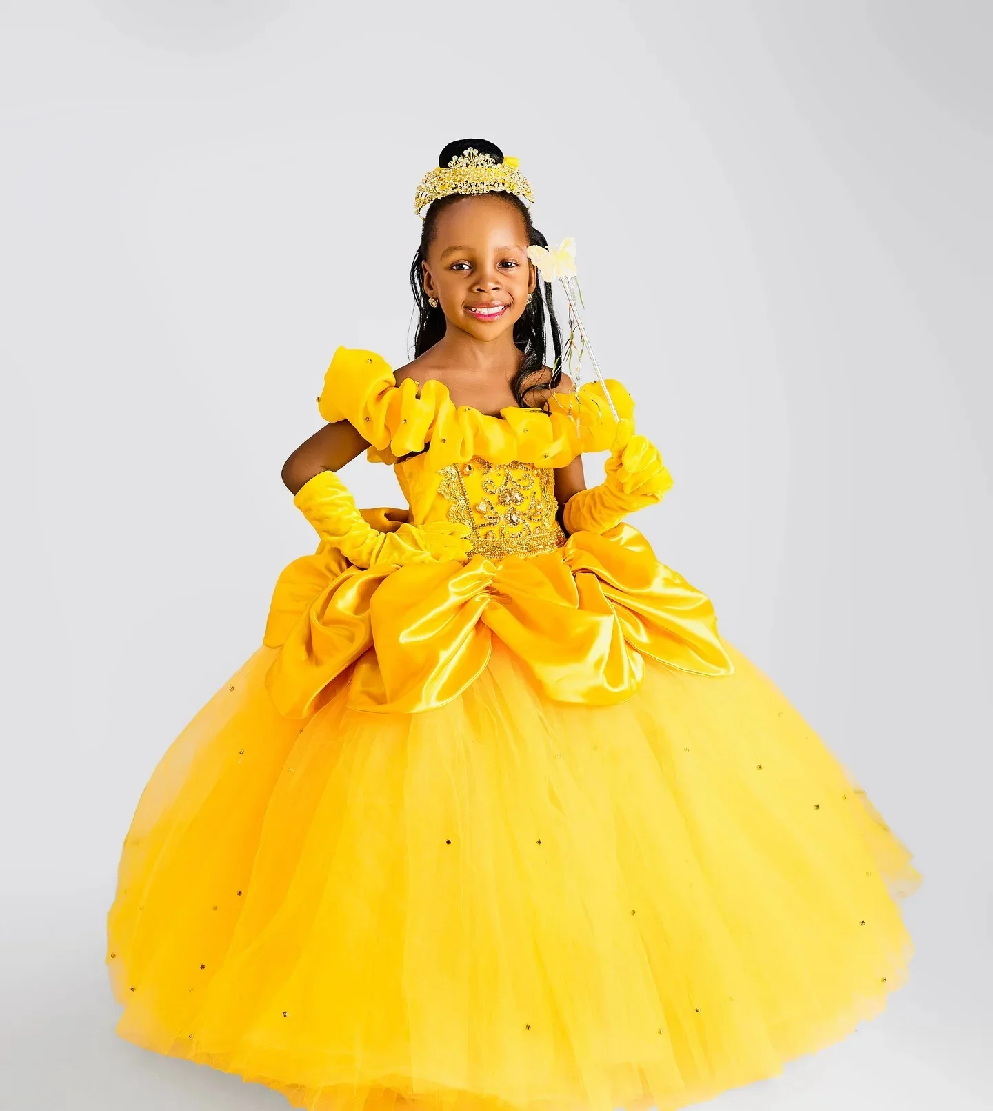 فساتين فتاة الزهور الذهبية لحفلات الزفاف كريستال سباركلي فاخر الأميرة حفلة عيد ميلاد رائع مأدبة الأداء ثوب مخصص