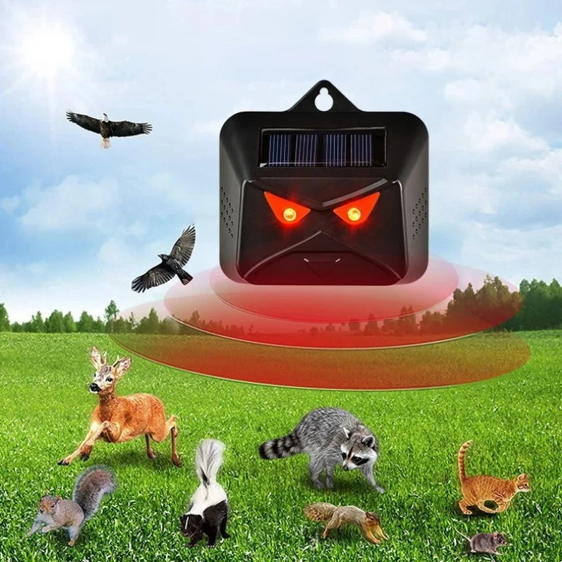 New Waterproof Solar Powered Deer Repellent Outdoor Animal Deterrent Device With Laser Red Light Strobe Light