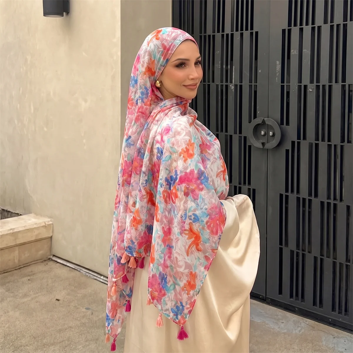 Vintage Paisley Print Tassel Hijab Scarf Women Soft Cotton Linen Shawl Wrap Lightweight Muslim Headscarf Autumn Summer Accessory view 6