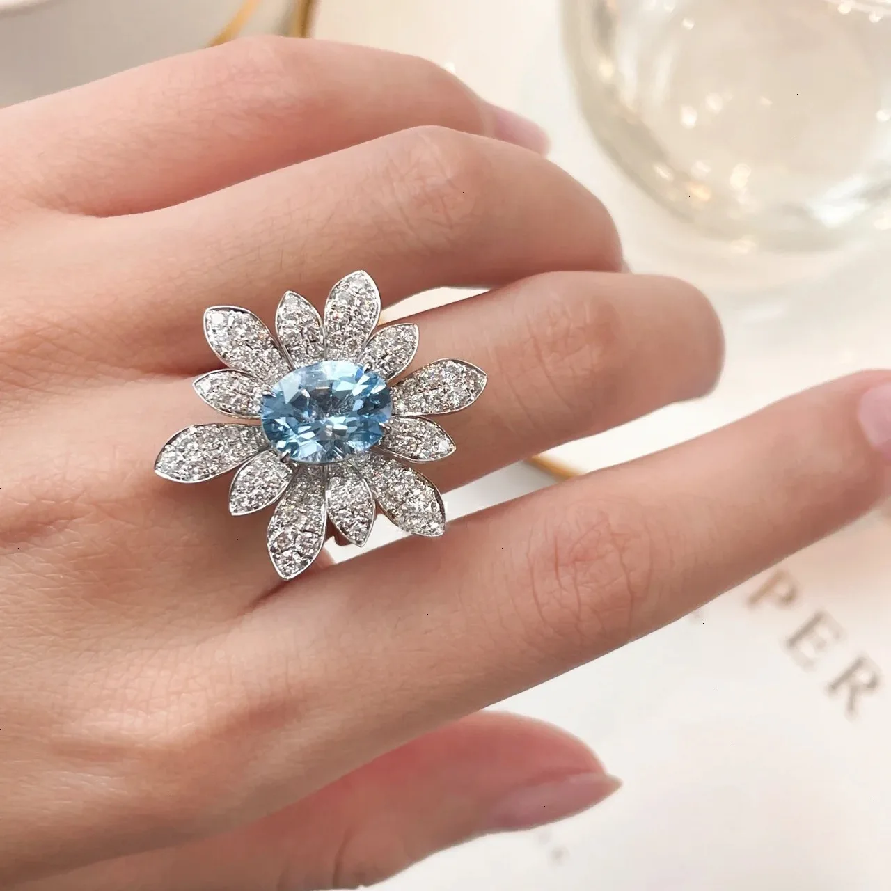 

Gorgeous Cubic Zircon Blossom Blue Flower Finger Rings for Women