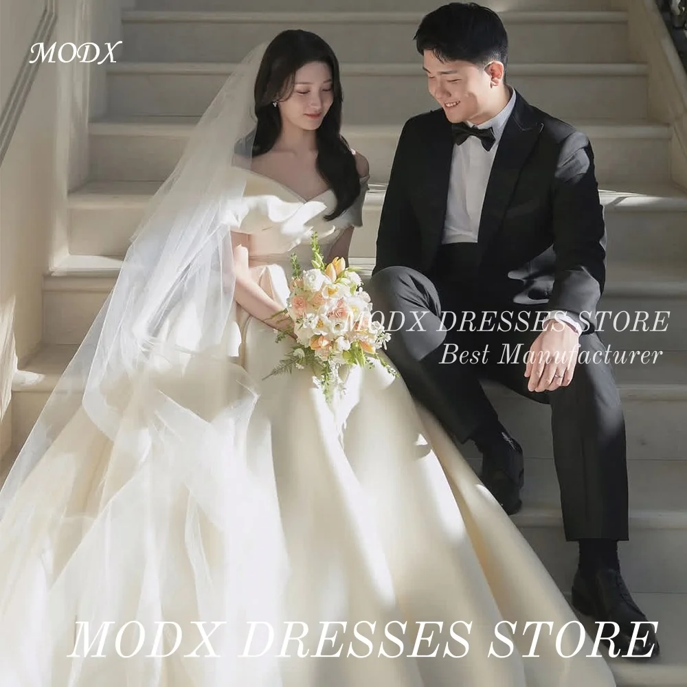 

MODX Off Shoulder Princess Wedding Dress Photo shoot Pleats Draped Satin Bridal Gown Korea Long Bride Dress Customized Corset