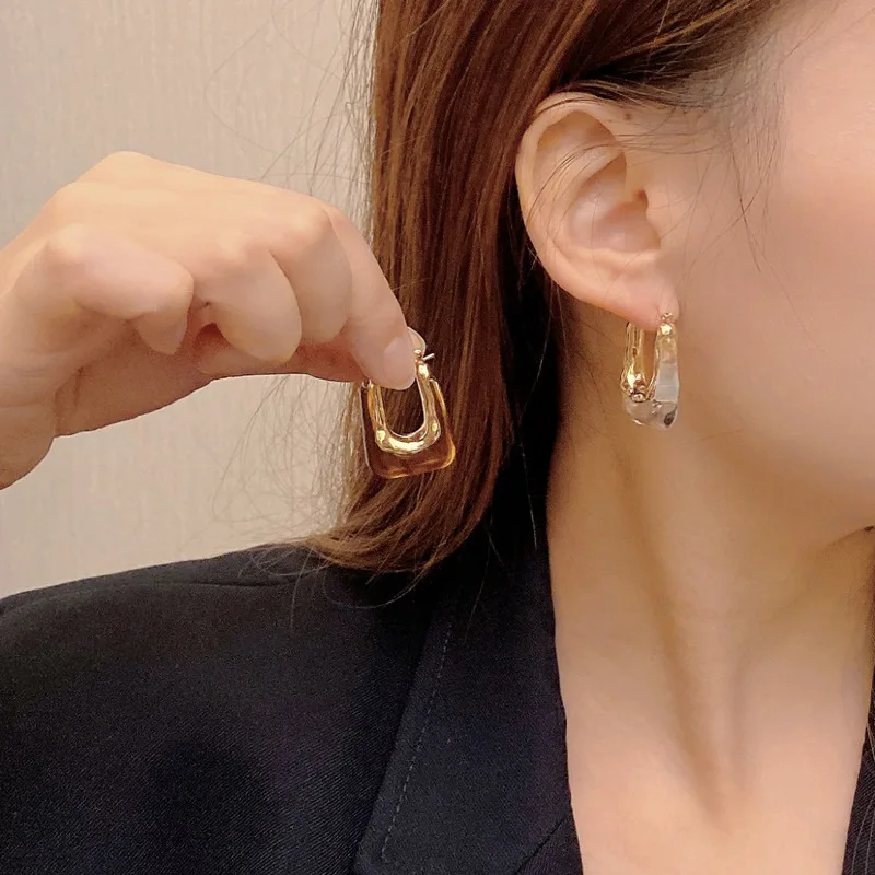 Vintage Transparent Brown Resin Acrylic Hoop Earrings for Women Creative Gold Color Metal Irregular Geometric Earring New Trend