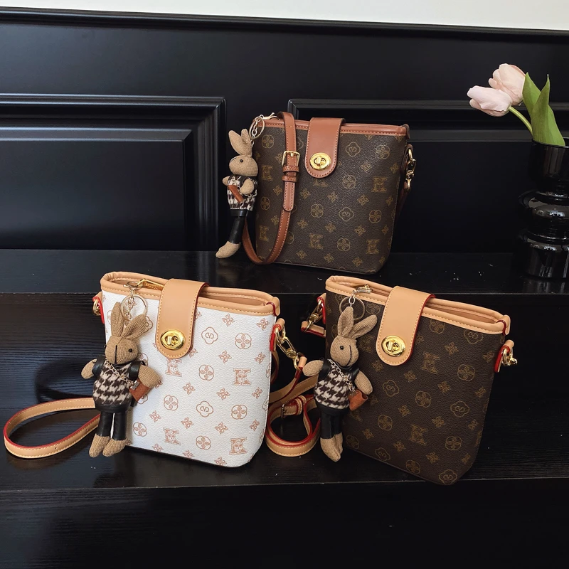 

Women Luxury Leather Tote Bag Elegant Crossbody Handbag Classic Designer Shoulder Bag Vintage Fashion