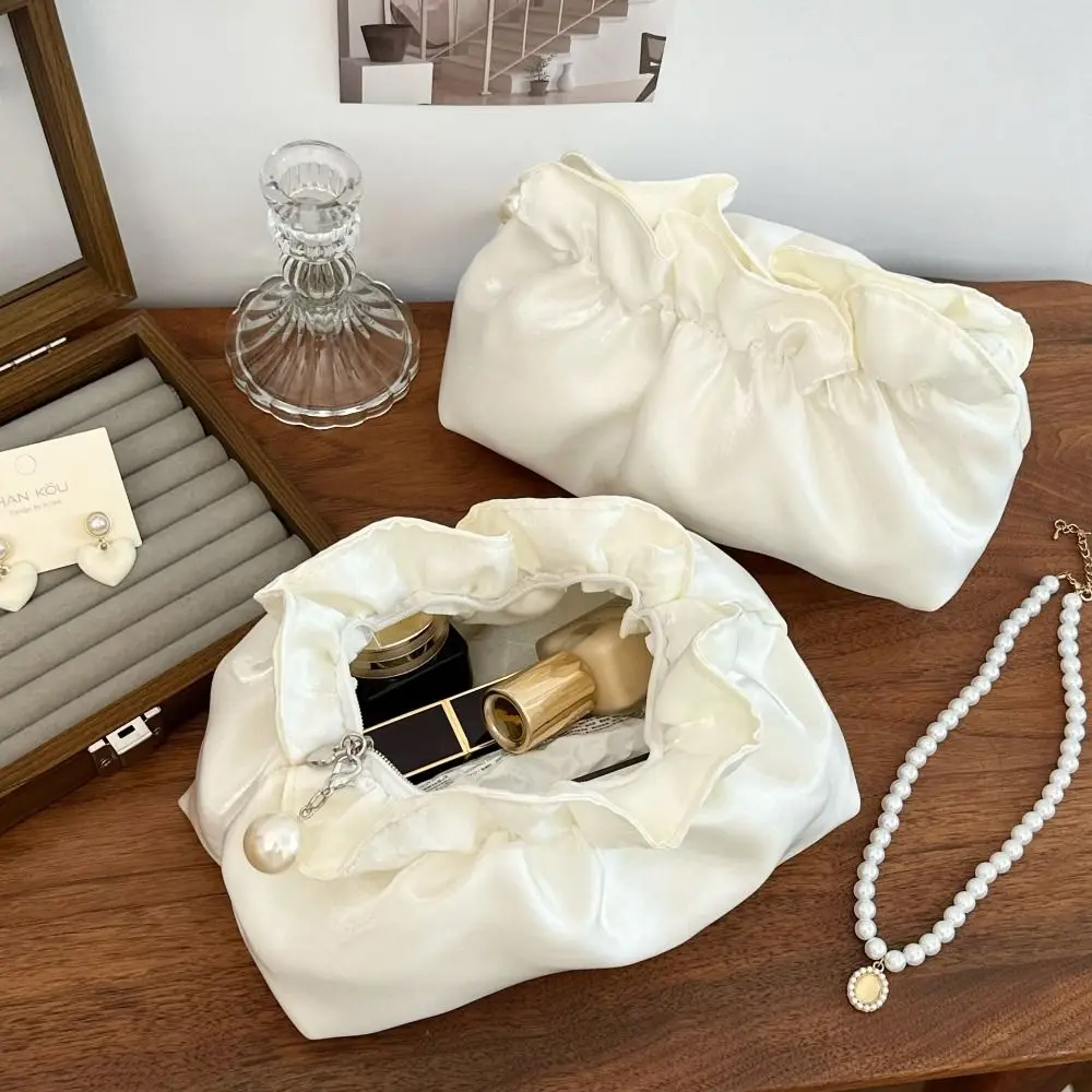 حقيبة مكياج سحابة جديدة مع حقيبة مستحضرات تجميل محمولة بسحاب متعددة الوظائف ذات سعة كبيرة حقيبة أدوات الزينة للسفر