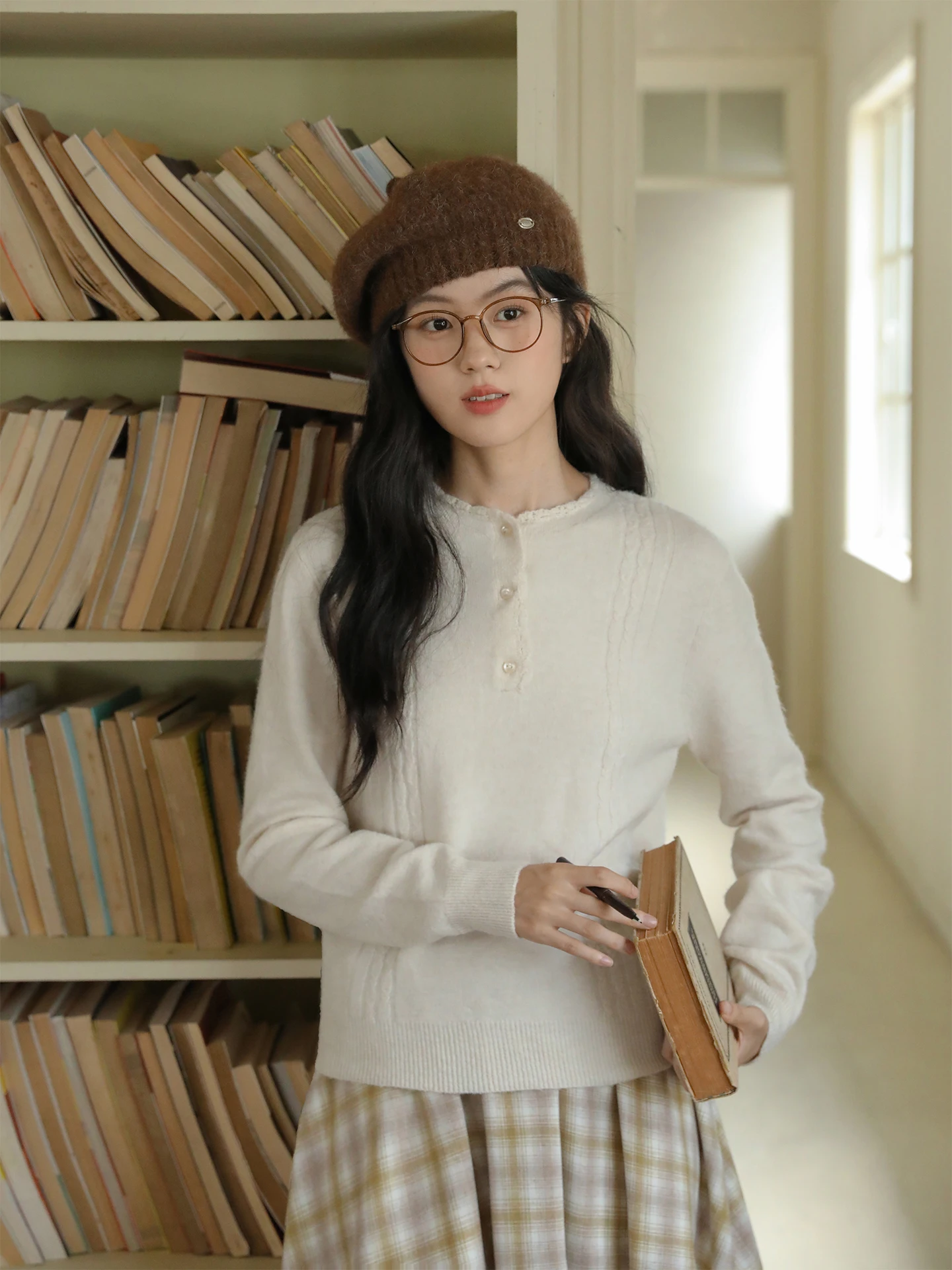 

Винтажный вязаный свитер ручной работы Nesoulum с кружевом, женский свободный топ с круглым вырезом и длинными рукавами, бежевый, в стиле Lazy Fashion