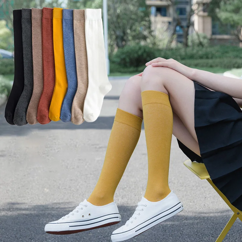 2 Paar Damen Baumwoll-Kniestrümpfe Schwarz Weiß Einfarbig Mode Lässige Wadensocken für Frauen Mädchen Party Tanz Sexy Lange Socken