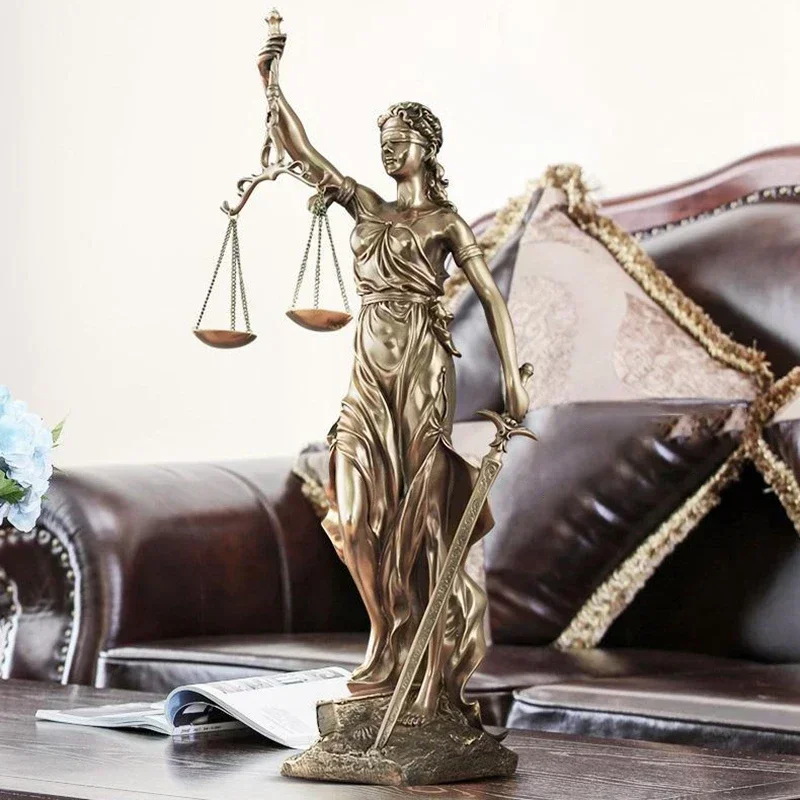 Europeu antigo deusa da justiça estátua justo anjo figura retro justiça escala decoração para casa acessórios arte