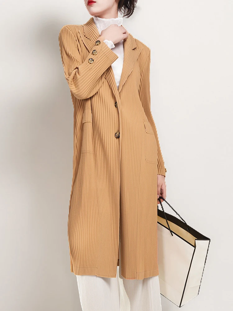 GVUW Pleated Lapel Trench Coat Women Single Breasted Full Sleeve Outwear New 2024 Autumn Female Loose Long Windbreaker 17G7821