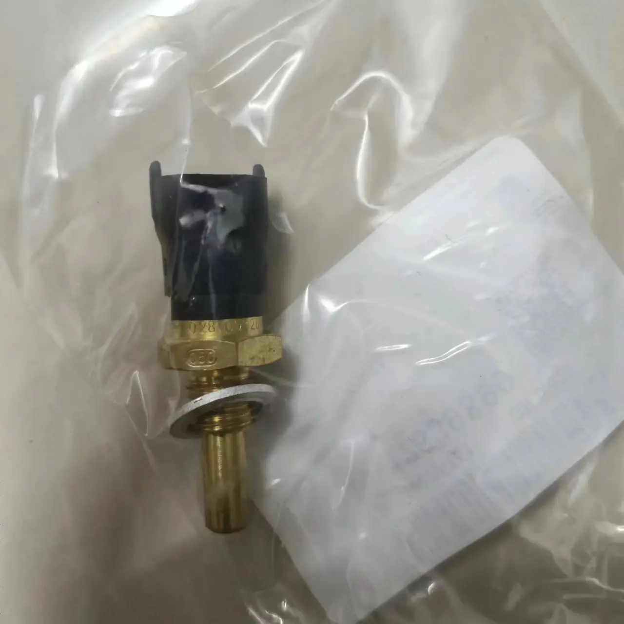 Engine Coolant Temperature Sensor For Buick Cadillac CTS GMC Opel Chevrolet 12639899 12566778