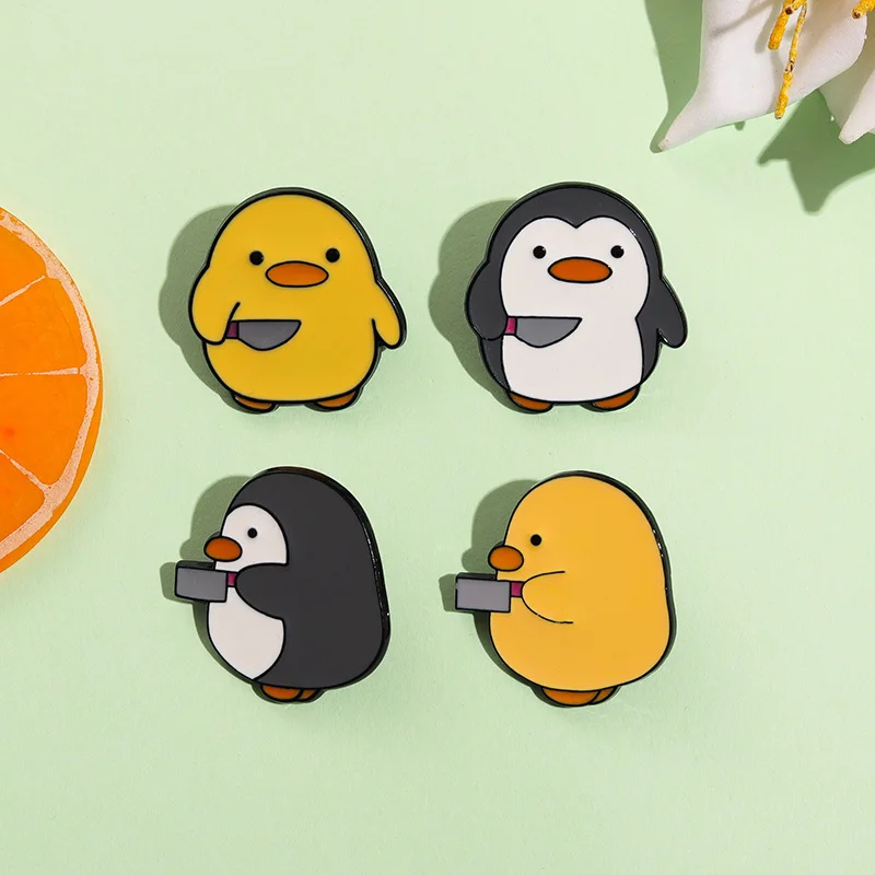 Penguin Brooch Cute Cartoon Duck Metal Badge Accessories Wholesale Cap Pins and Badges Decorative Brooches Backpack Pin Lapel