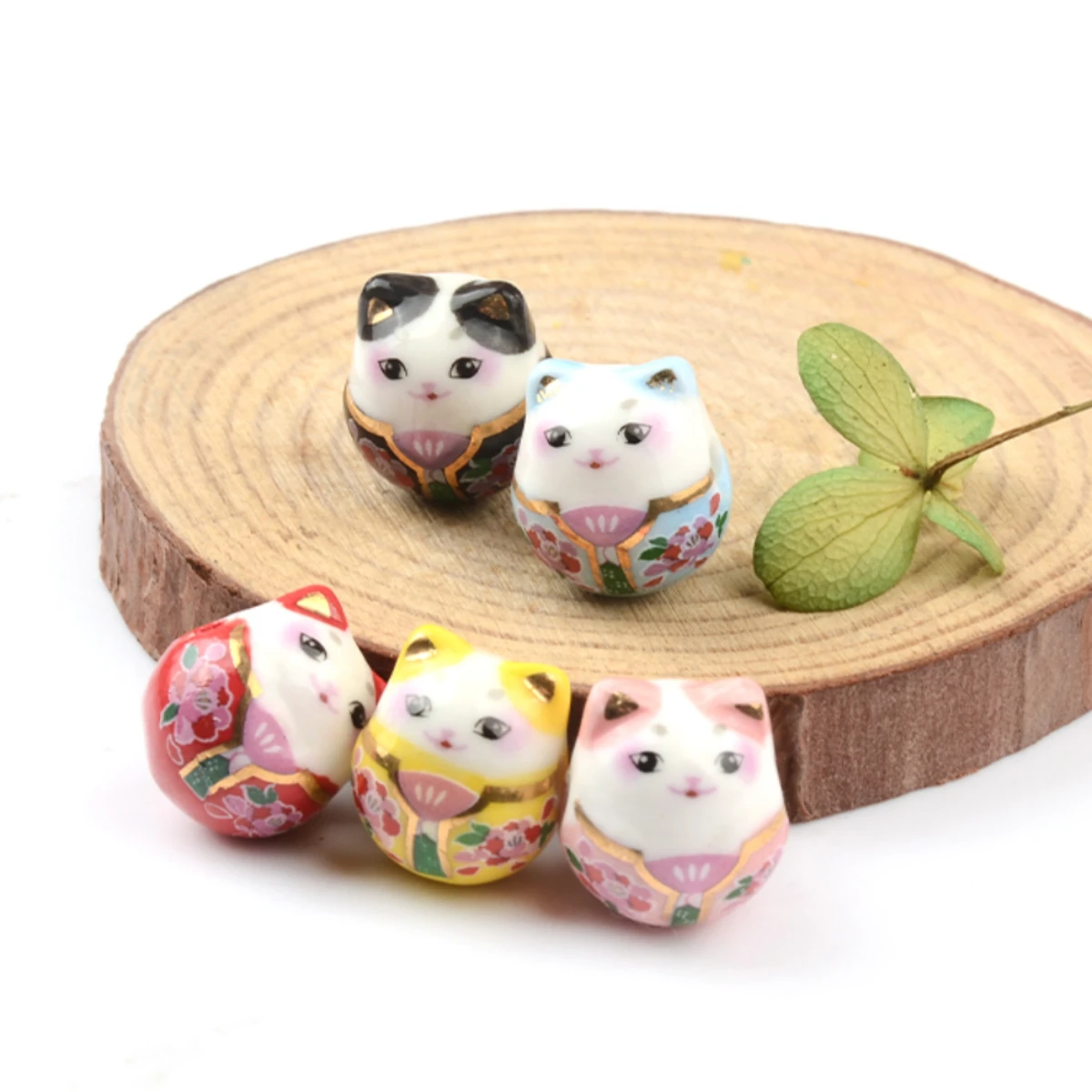 1.3x1.5cm 5pcs Mix Flowers Skirt Lucky Cat Shape Ceramic Beads for Jewelry Making DIY Beads Loose Spacer Charm Bracelet Jewelry