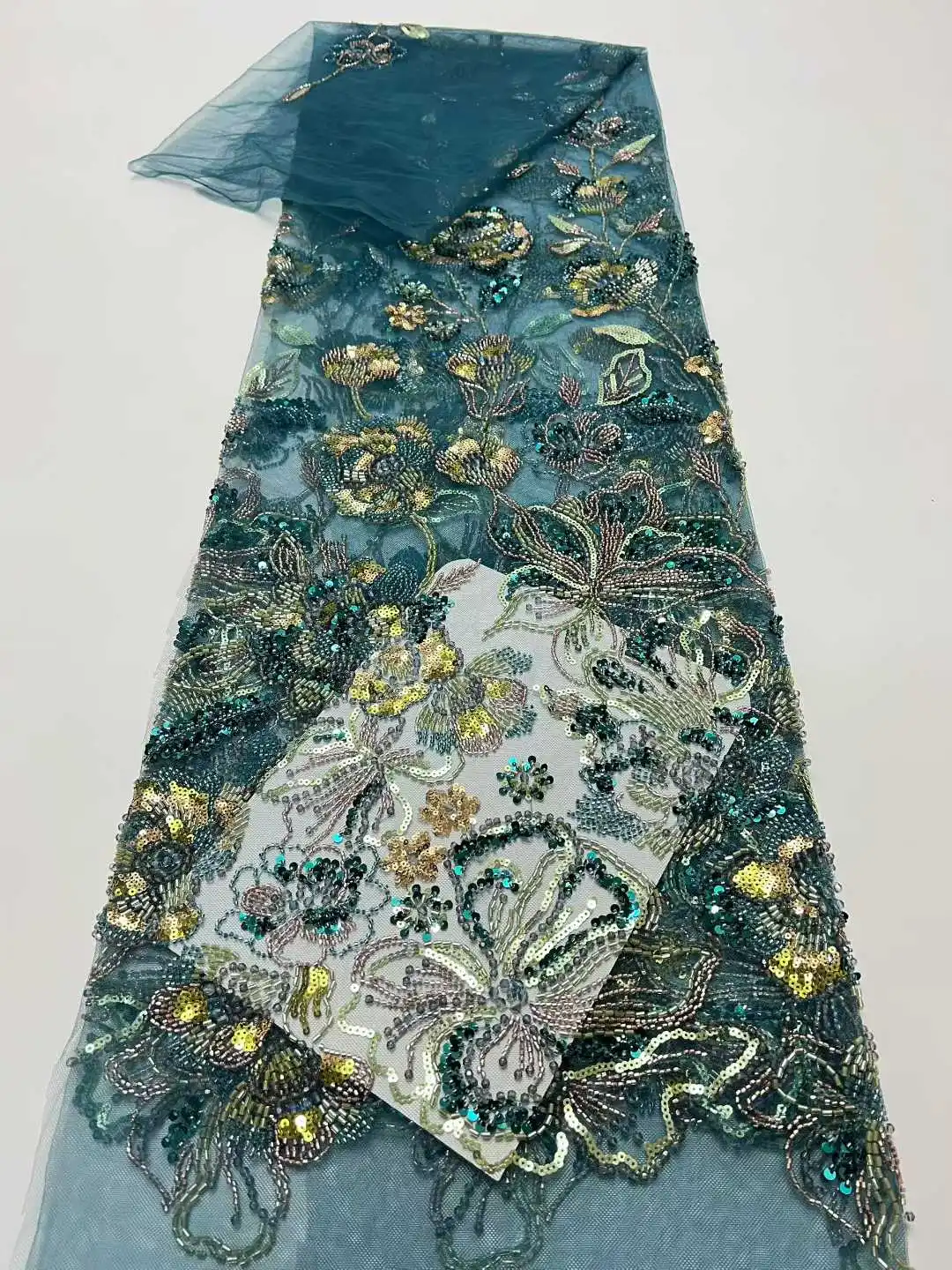 

Luxury African Sequins Beaded Lace Fabric High Quality Lace 5 Yards French Lace Fabric Nigerian Net Lace Fabrics Party Sewing