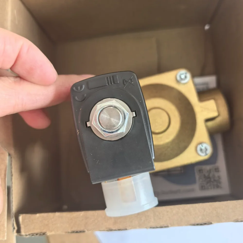 5281 Burkert Solenoid Valve 00178876 G3/4 2/2 Usually Opens 00178875 00178877 Brass Valve Body
