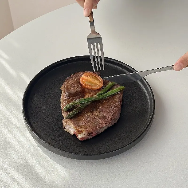 Light Luxury Black Ceramic Plates Restaurant Home Use High Grade Steak Spaghetti Plate Creative Cake Dessert Plates