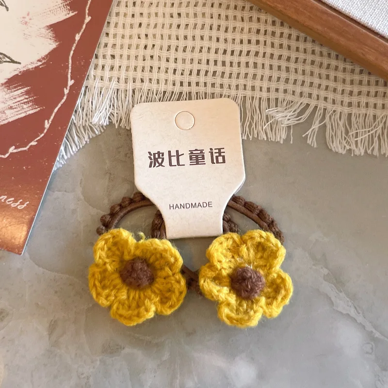 

2Pcs Korean Autumn Winter Knitted Flower BB Clips Set Cute Contrast Color Hair Barrettes for Girls Kids Baby Ponytail Holder
