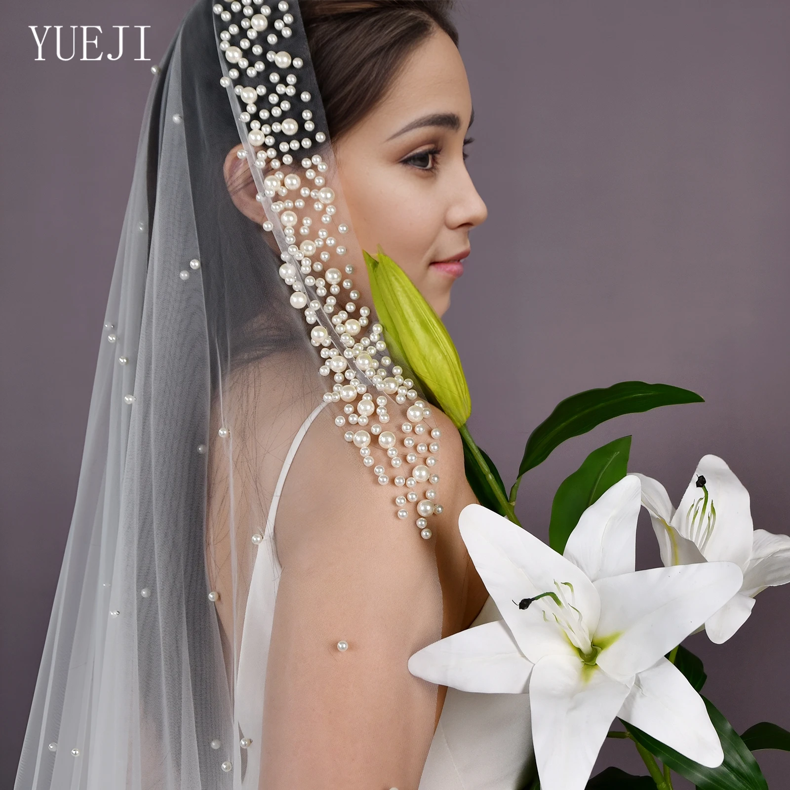 

YUEJI Высококачественная королевская свадебная вуаль с жемчужным хвостом и расческой и жемчугом Pavé, украшение на верху V207