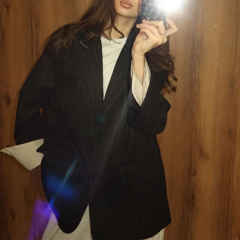 

Новая модная элегантная куртка-пиджак с отложным воротником и полосками, свободного кроя, с длинными рукавами, приталенная, стройнящая, весна 2026