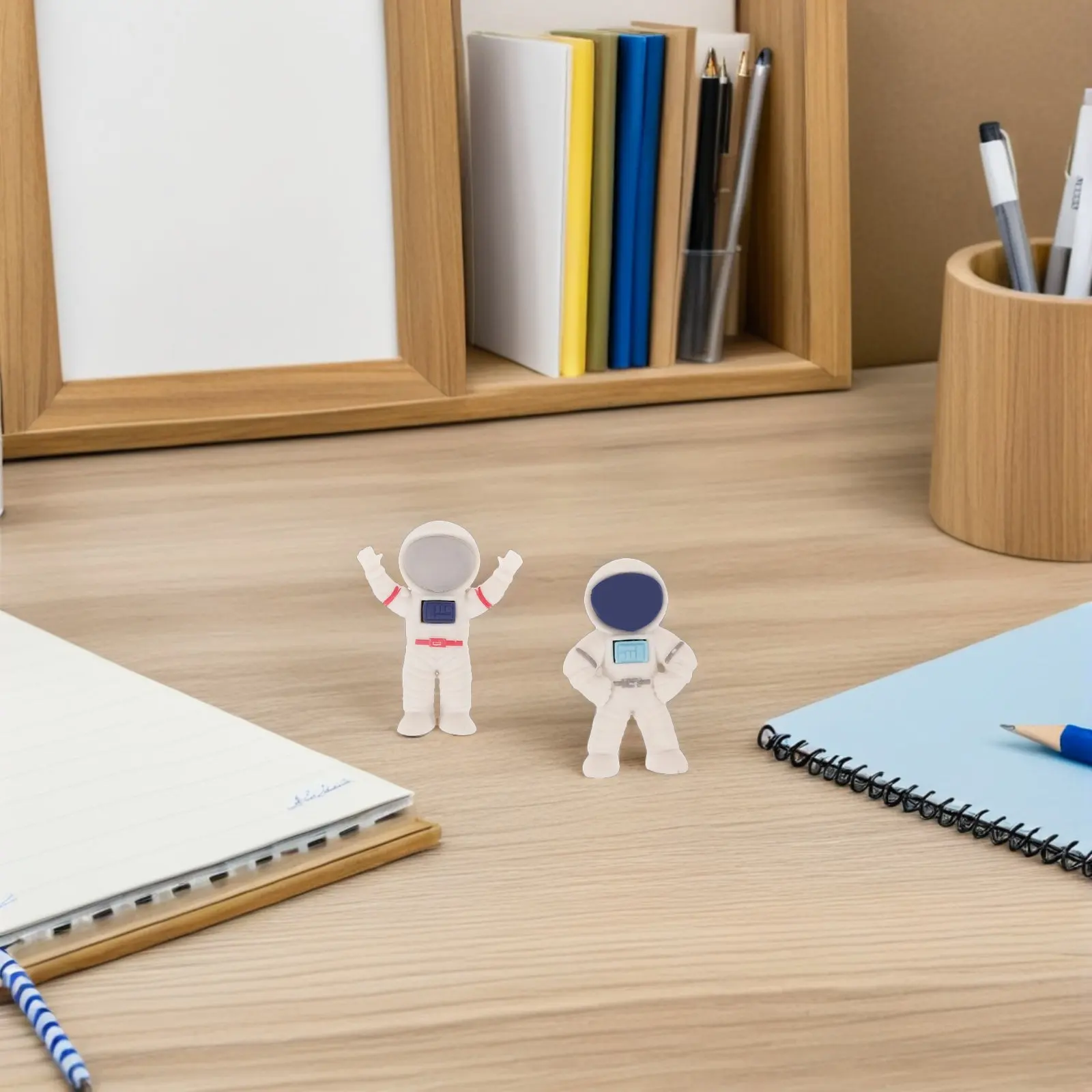 36Pcs Astronaut Erasers Bulk Space Themed Cartoon Spaceman Erasers for School Party Rewards Stationery Fun