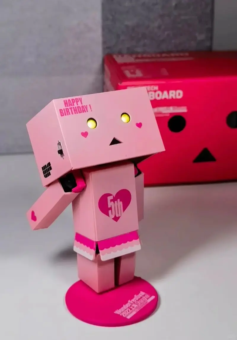 متوفر في المخزون الأصلي REVOLTECH DANBOARD wf2025 مجموعة نموذج اللعب KOJIMA PRODUCTIONS Wonder Festival 5th Anniversary Ver