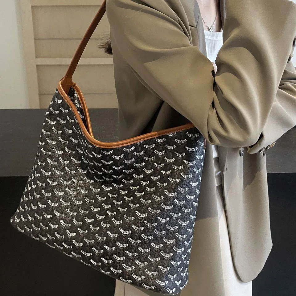 

2026 New Large Capacity Tote Bag Multiway Convertible Shoulder Underarm Spacious Work Commuter Chic Everyday Purse for Women