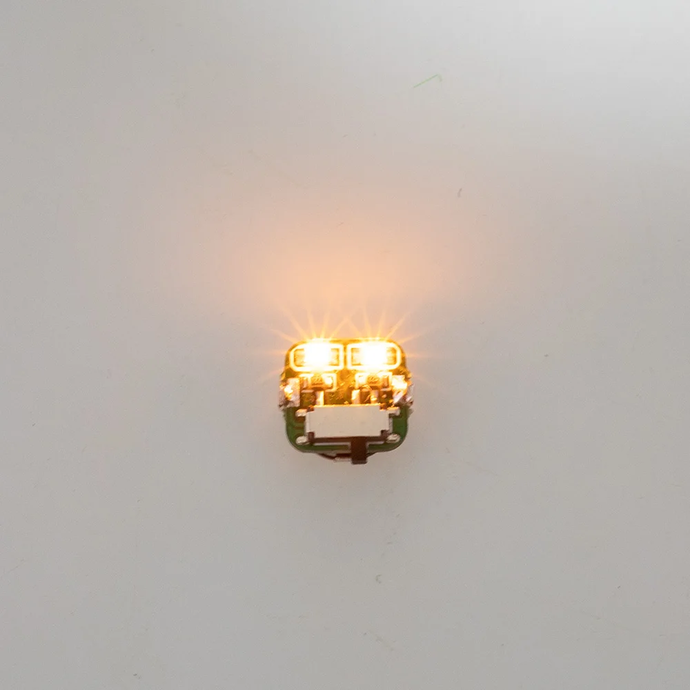 Duale LED-Leuchte mit Schalter, Kabellose Lampe für DIY-Modellbau/Gundam/Puppenhaus-Dekoration/Dioramen/Mikrolandschaften mit Batterie