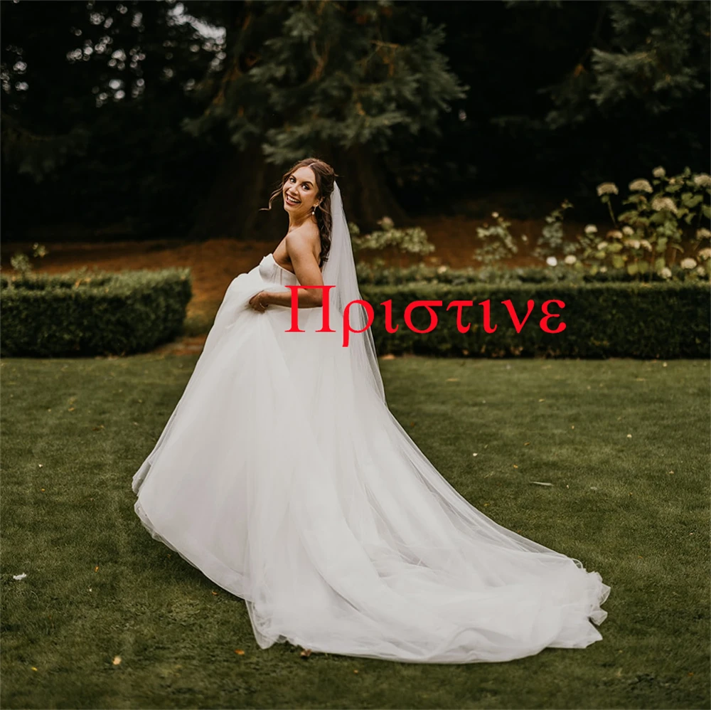 

Customized Exquisite White Organza Wedding Dress Elegant Strapless Off the Shoulder Sleeveless Chapel Train Bridal Gowns