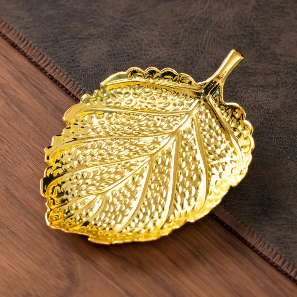 Chinese Style Retro Metal Coaster Elegant Golden Insulation Pad Heat Resistant Exquisite Cup Holder Home Decoration
