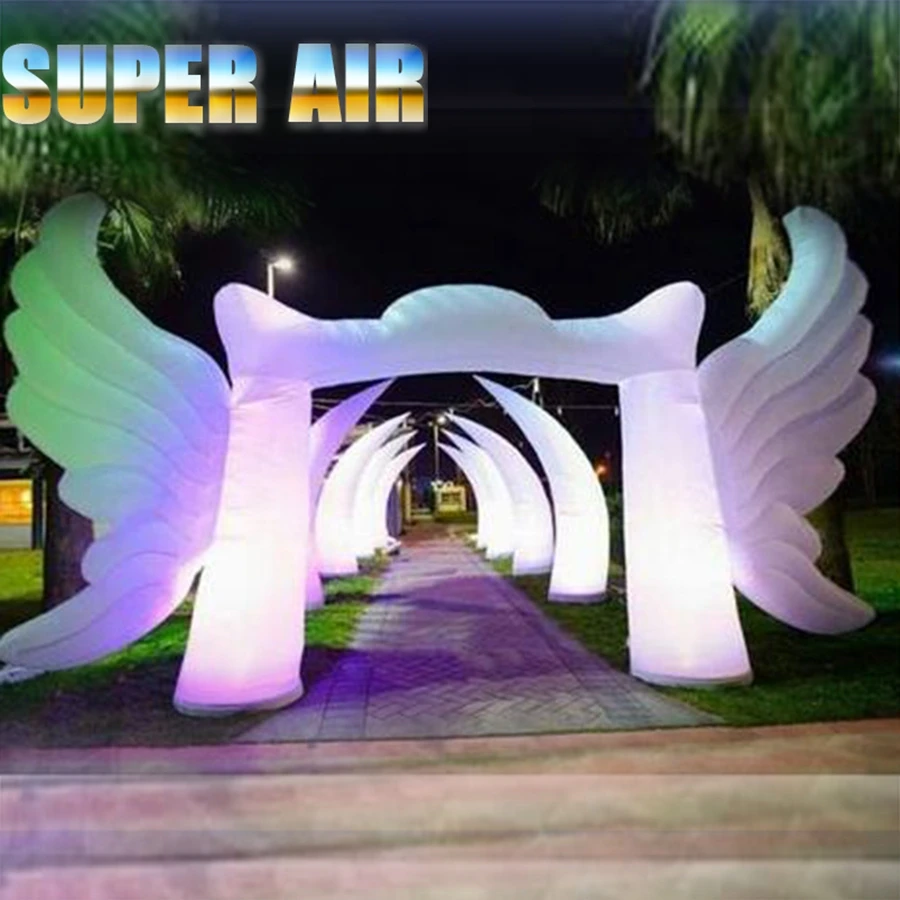 

White inflatable LED arches can be customized for romantic outdoor nights