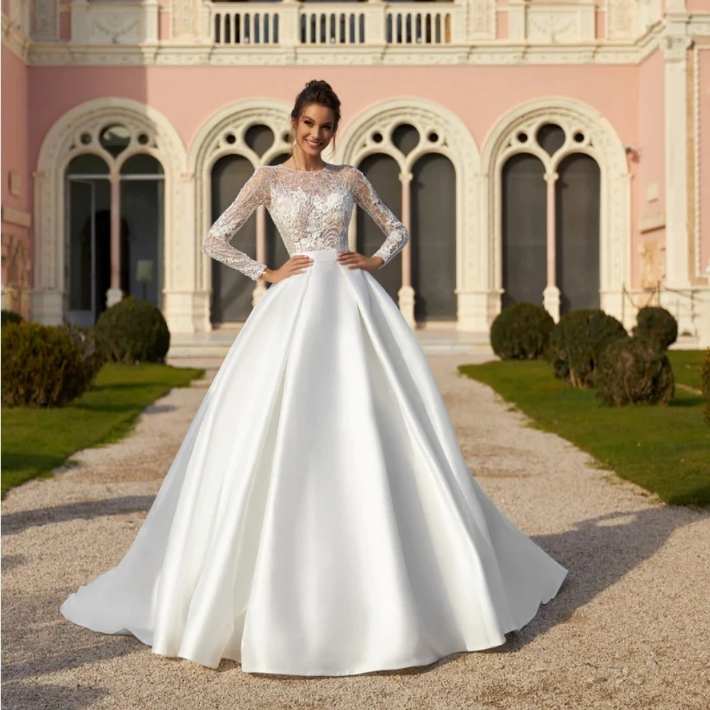 Exquisite Satin-Brautkleider für die Braut der Frau, O-Ausschnitt, lange Ärmel, Spitzenapplikationen, A-Linie, Sweep-Zug, Brautkleider nach Maß