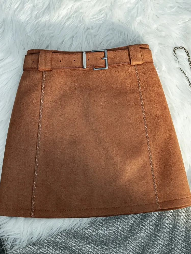 

Бархатная короткая юбка на бедрах в стиле ретро, женская осенне-зимняя элегантная темпераментная юбка А-силуэта с высокой талией