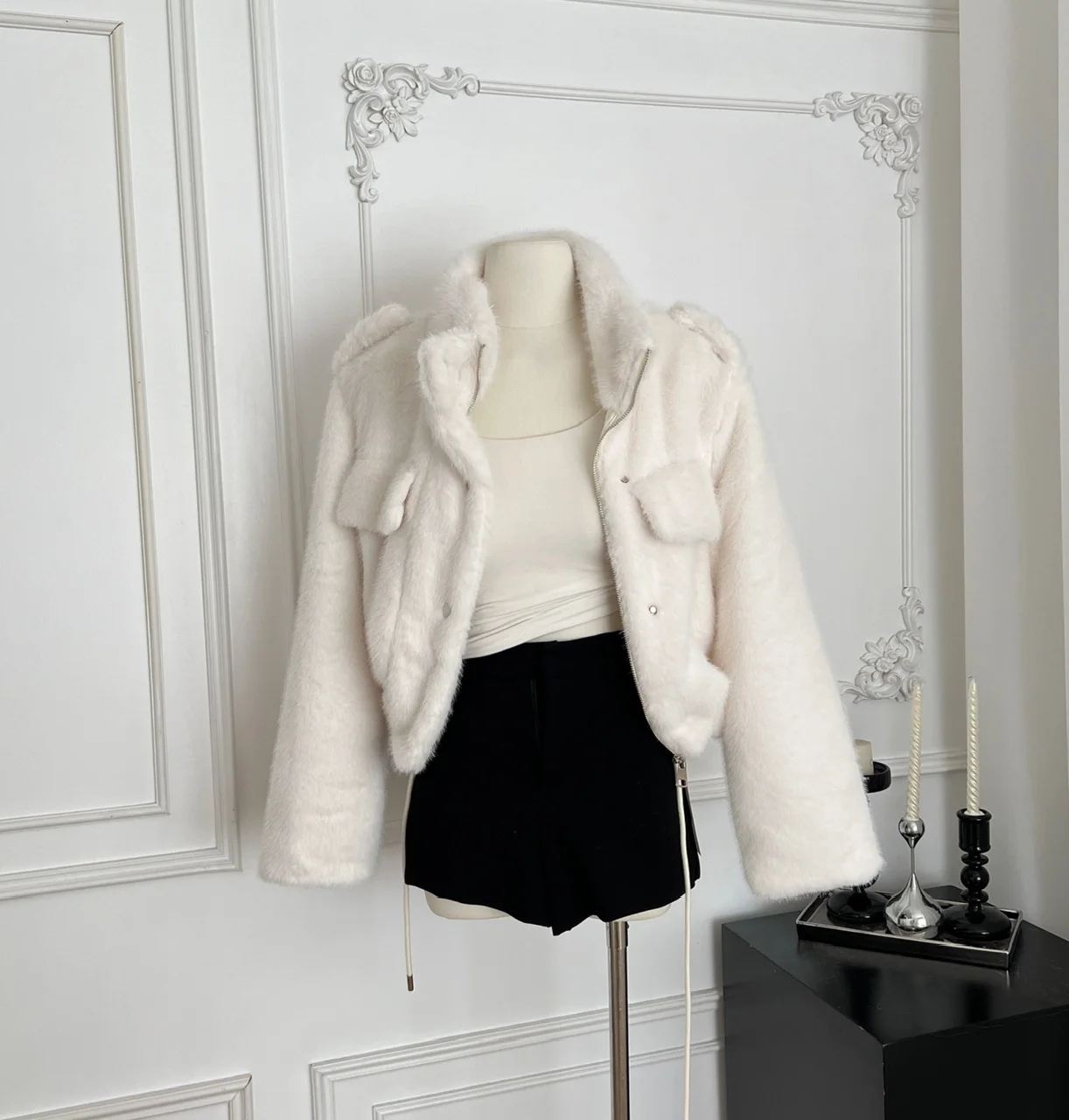 سترة نسائية للخريف والشتاء أنيقة من شعر المنك الصناعي بأكمام طويلة وفتحة رقبة الياقة المدورة ملابس خروج نسائية فضفاضة قصيرة من الفرو الصناعي ملابس خارجية