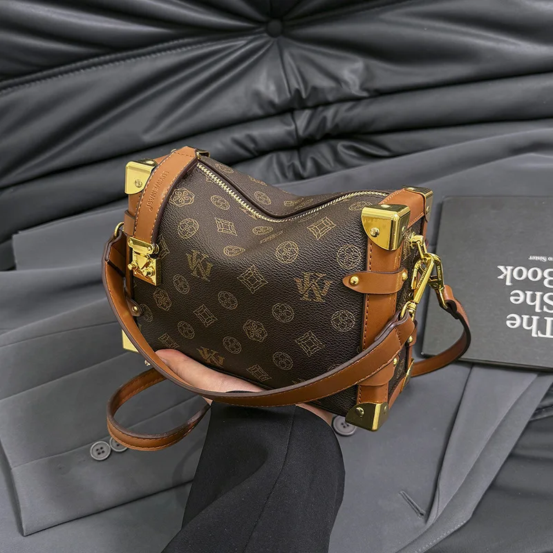 

2025 Vintage Print Makeup Bag, Commuter Shoulder Purse for Women, Versatile Crossbody Tote, Minimalist Day-to-Night Bag