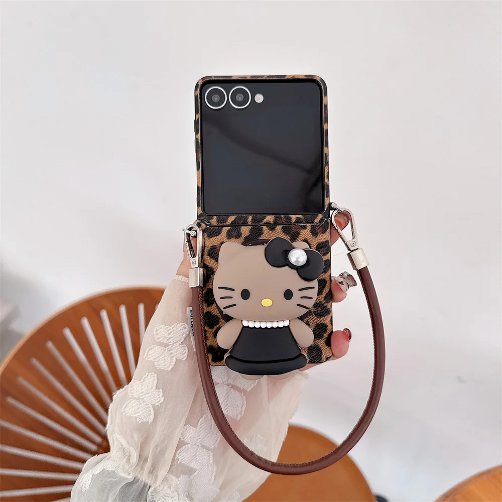 

Luxury Leather Leopard Magnetic Phone Case for Samsung Galaxy Z Flip5 Flip 6 7FE flip7 Cover For Magsafe Stand Cases With Chain