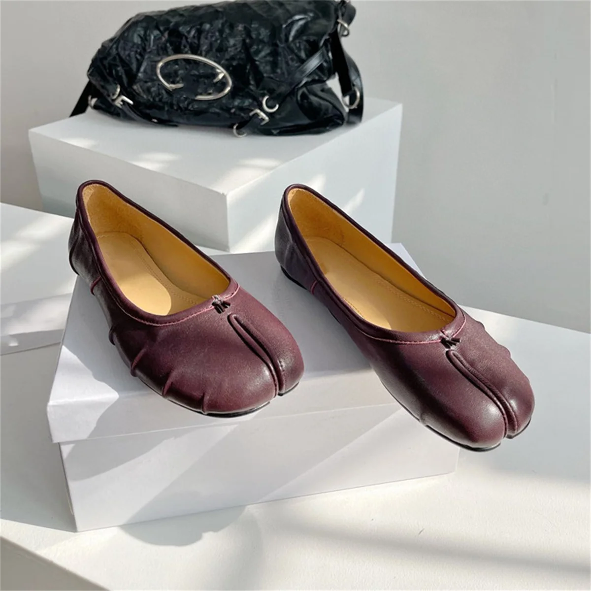 Tabi Pleated Comfort Women Shoes Flat Low Heel Slip On Unique Design Femininos Concise Texture Glossy