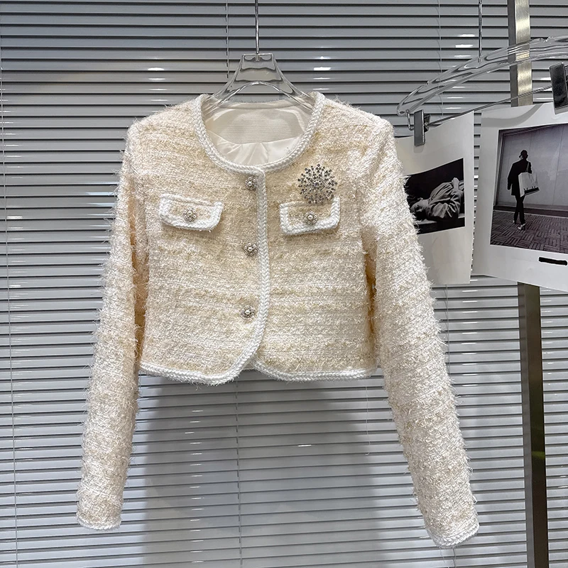 2025 Winter New French Style Round Neck Knitted Coarse Fleece Down Short Jacket Women Fashionable and Elegant Commute Coat