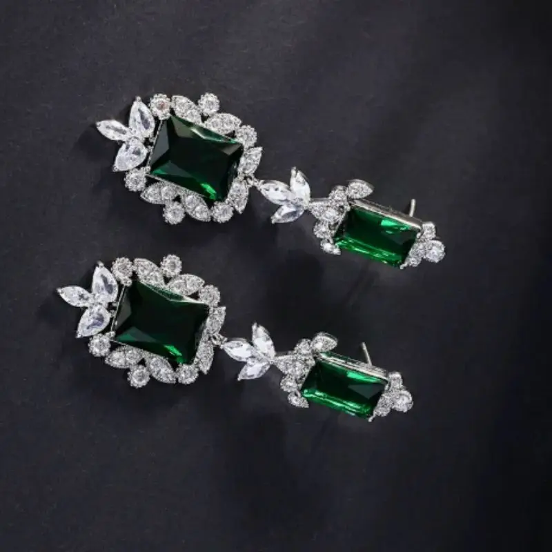Pendientes elegantes de largo medio geométrico con incrustaciones de gota de agua verde y blanco para bodas de novias, nueva tendencia de joyería de moda